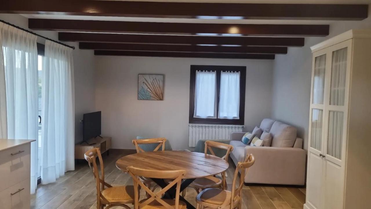 La Quintana De Figares Apartment Луарка Екстериор снимка