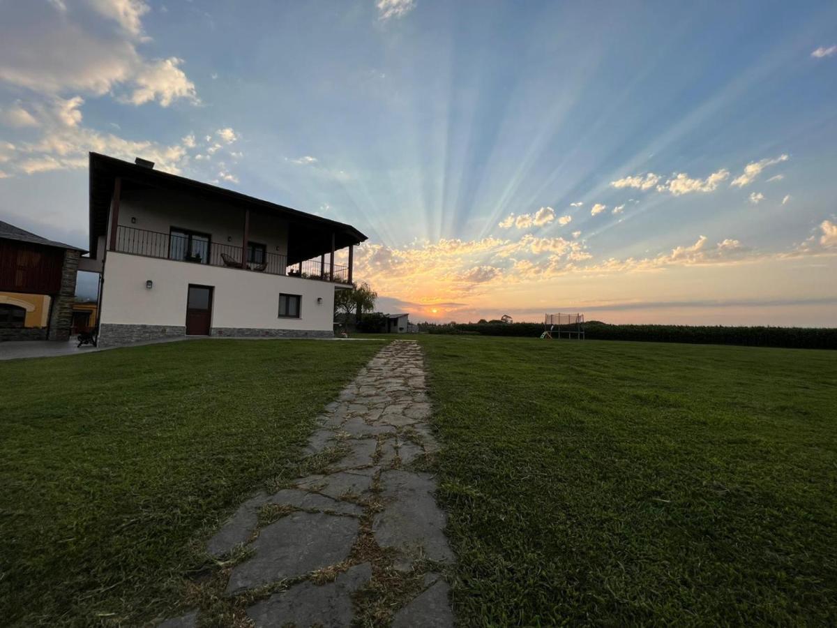 La Quintana De Figares Apartment Луарка Екстериор снимка